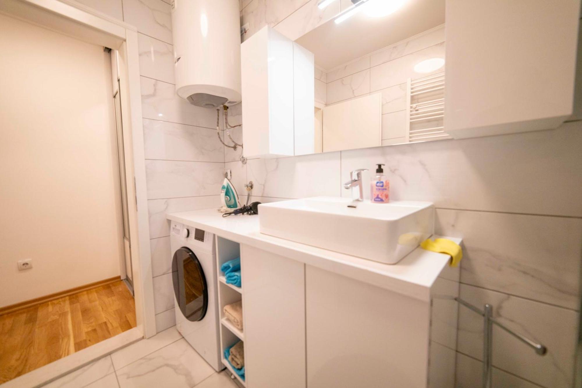 Apartment 5 Star Lukavica Екстериор снимка