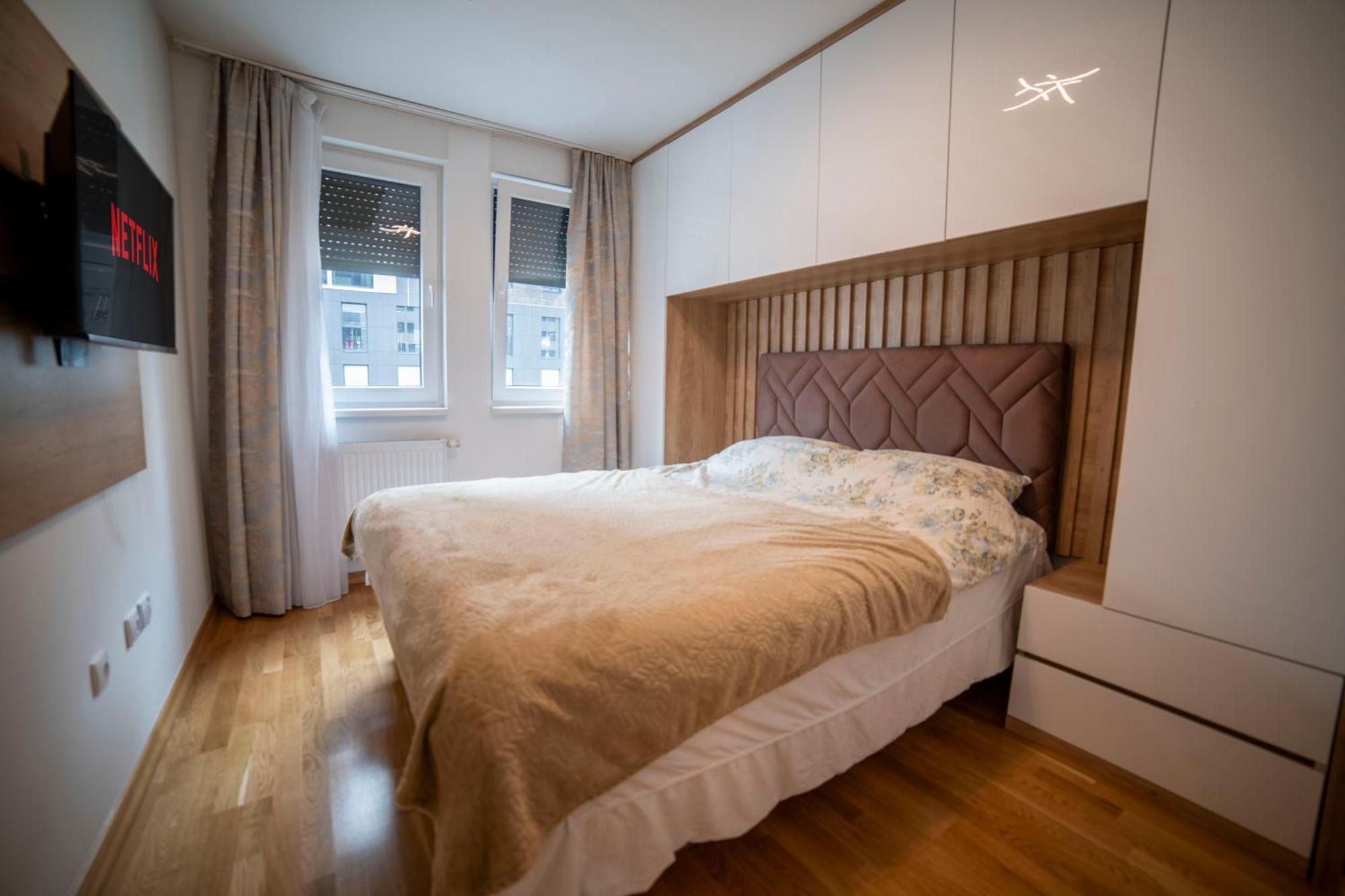 Apartment 5 Star Lukavica Екстериор снимка