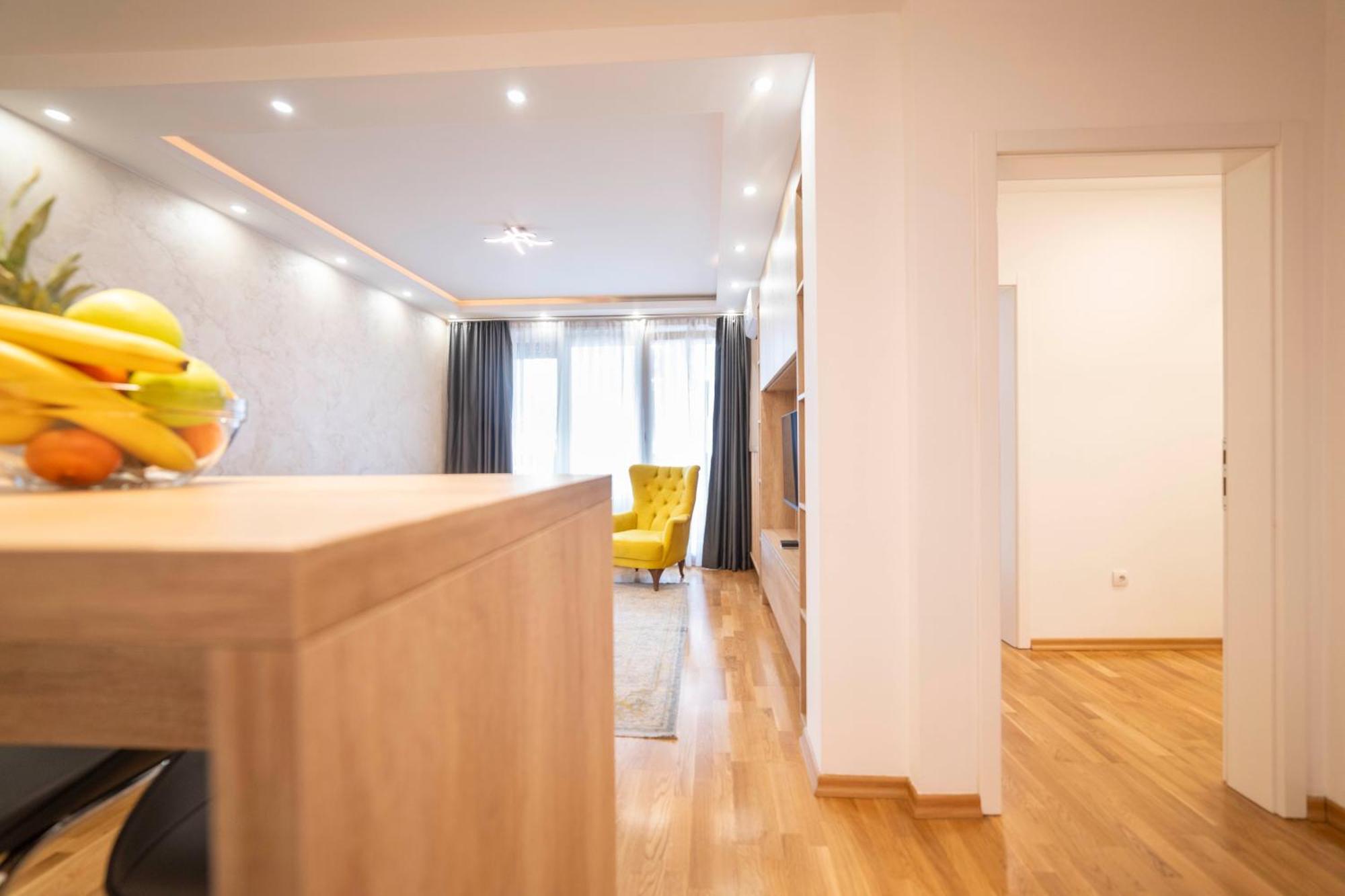 Apartment 5 Star Lukavica Екстериор снимка